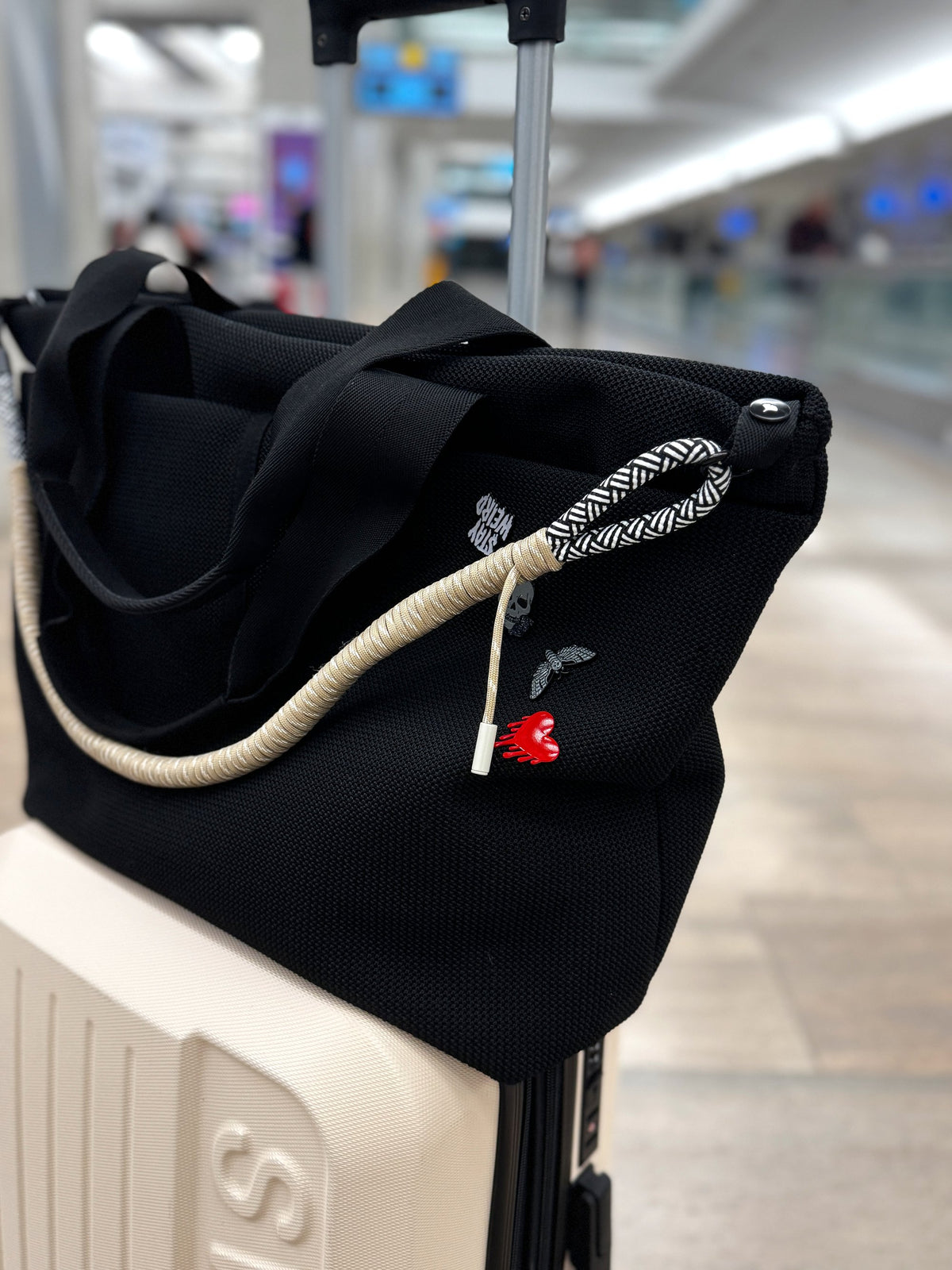 Ropique Loop with Opus at the airport